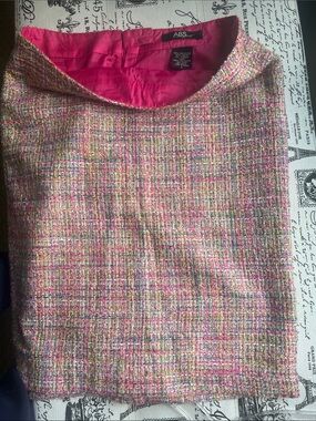 Abs Platinum Multicolor Tweed Pencil Skirt with Hot Pink Lining